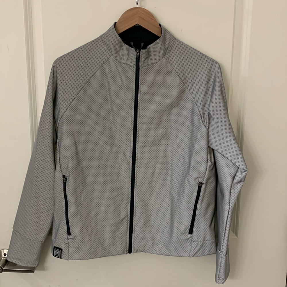 Oiselle Firecracker Reflective Running Jacket / Silver / Size medium